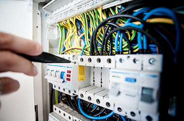 Montare rețele electrice blocuri, oficii, depozite